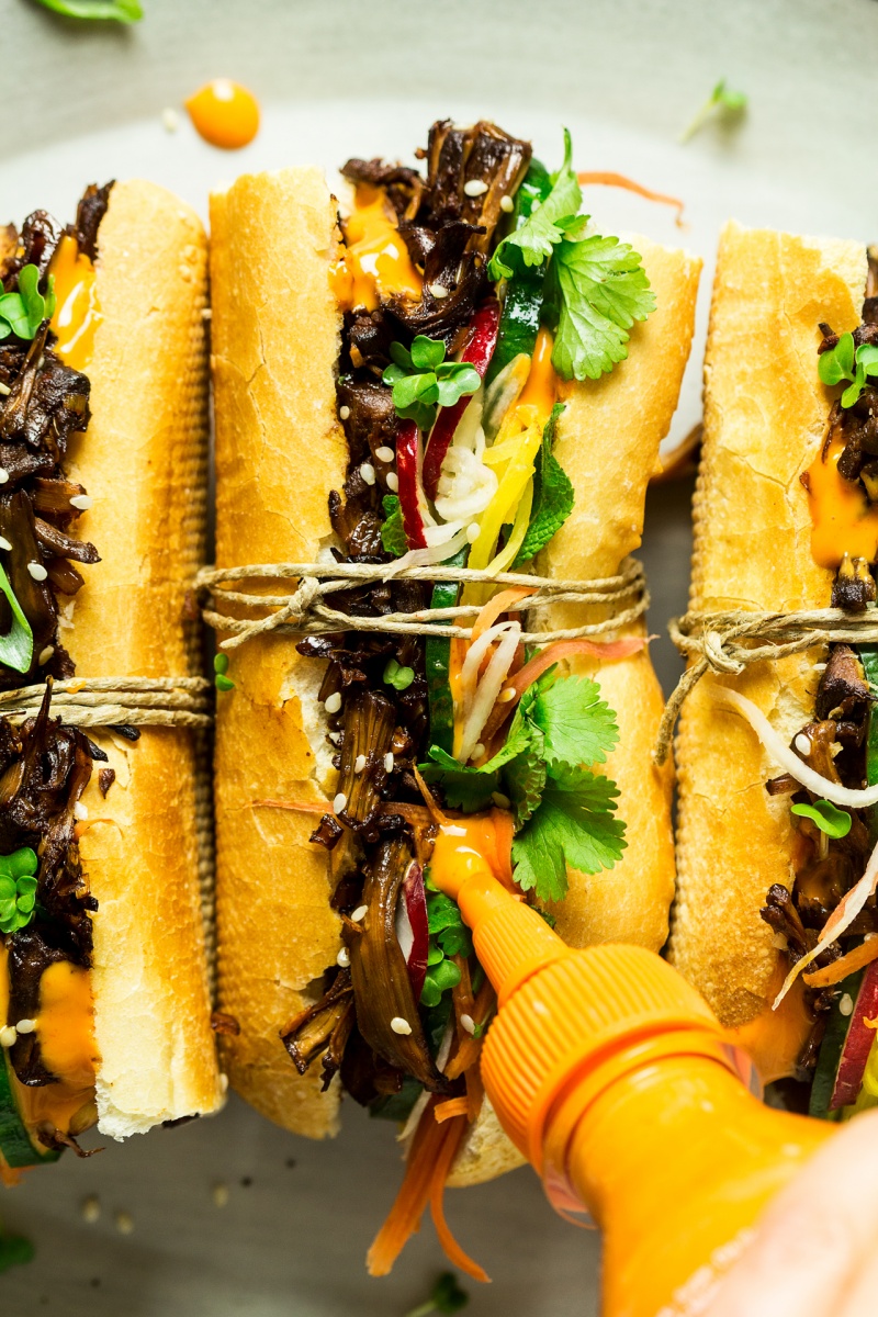 vegan pulled pork banh mi sauce