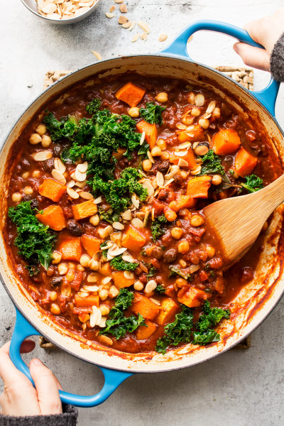 vegan tagine hands