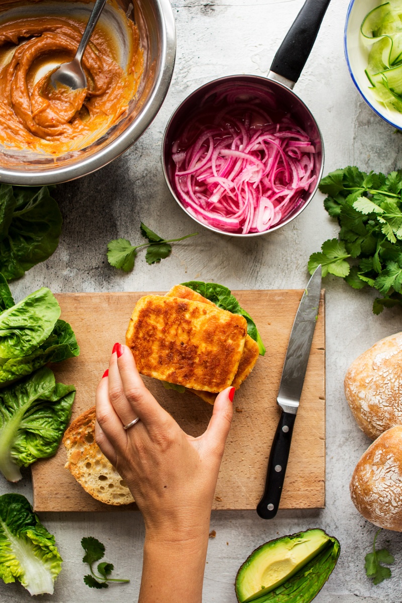 peanut tofu burgers making