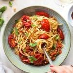 Roasted tomato and basil pasta-image