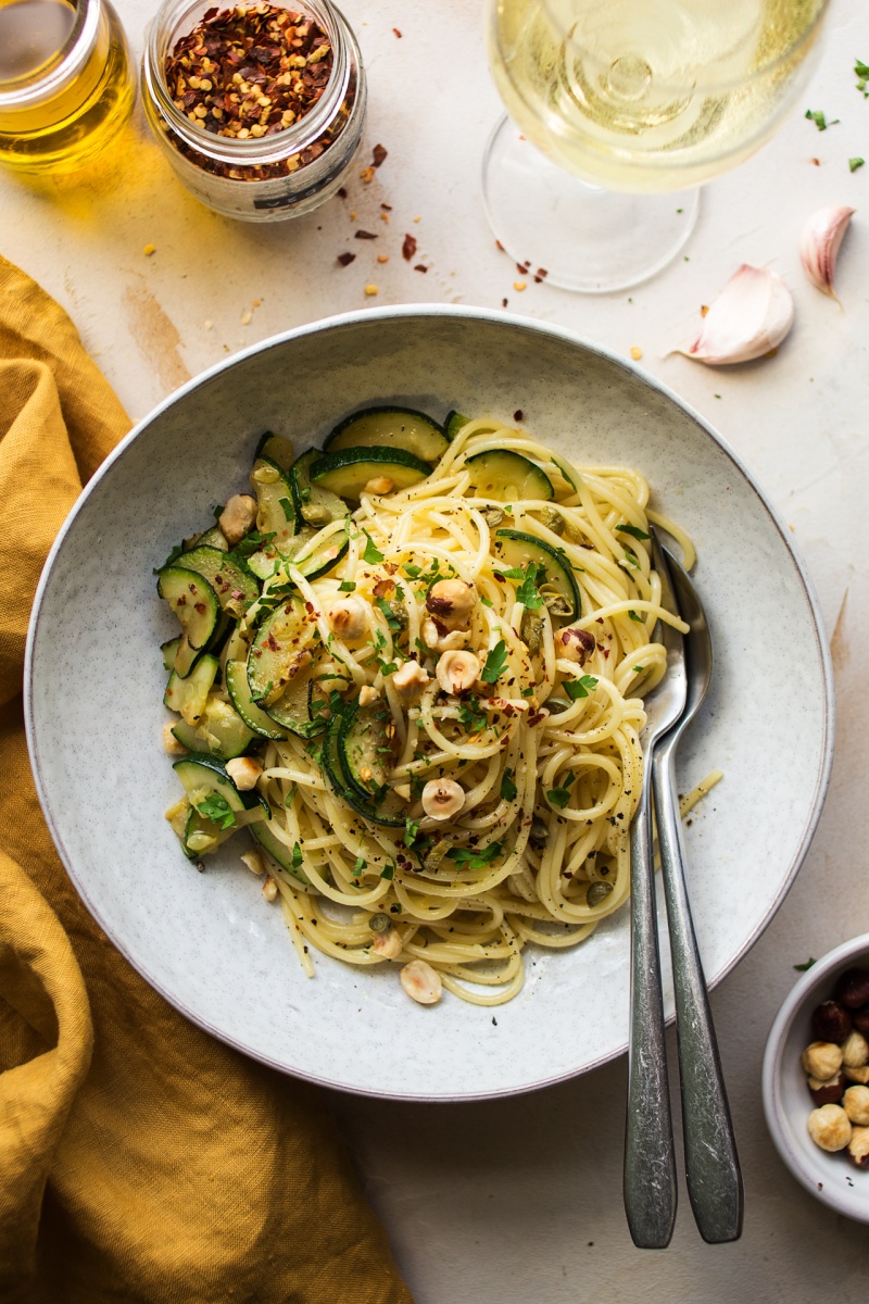 spaghetti aglio e olio plate