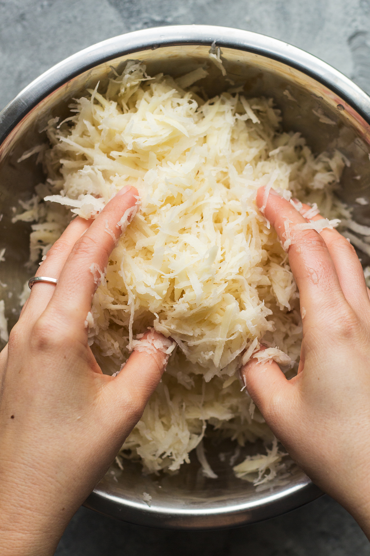 eggless latkes potato prep