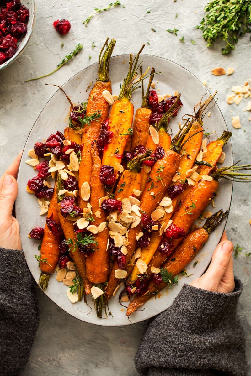 maple-roasted-carrots-with-cranberries