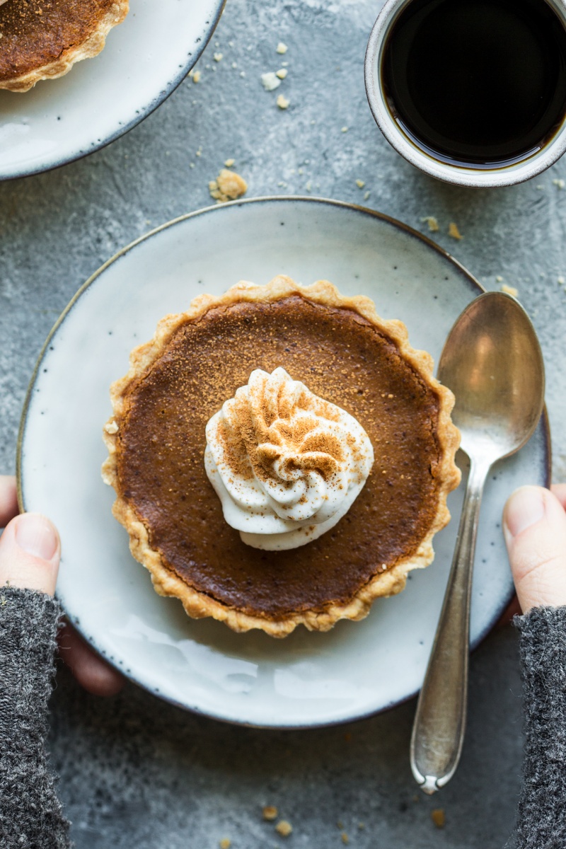 vegan pumpkin pie plate