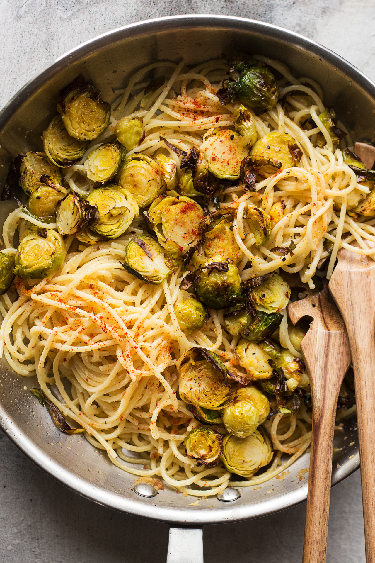 brussel sprout pasta pan