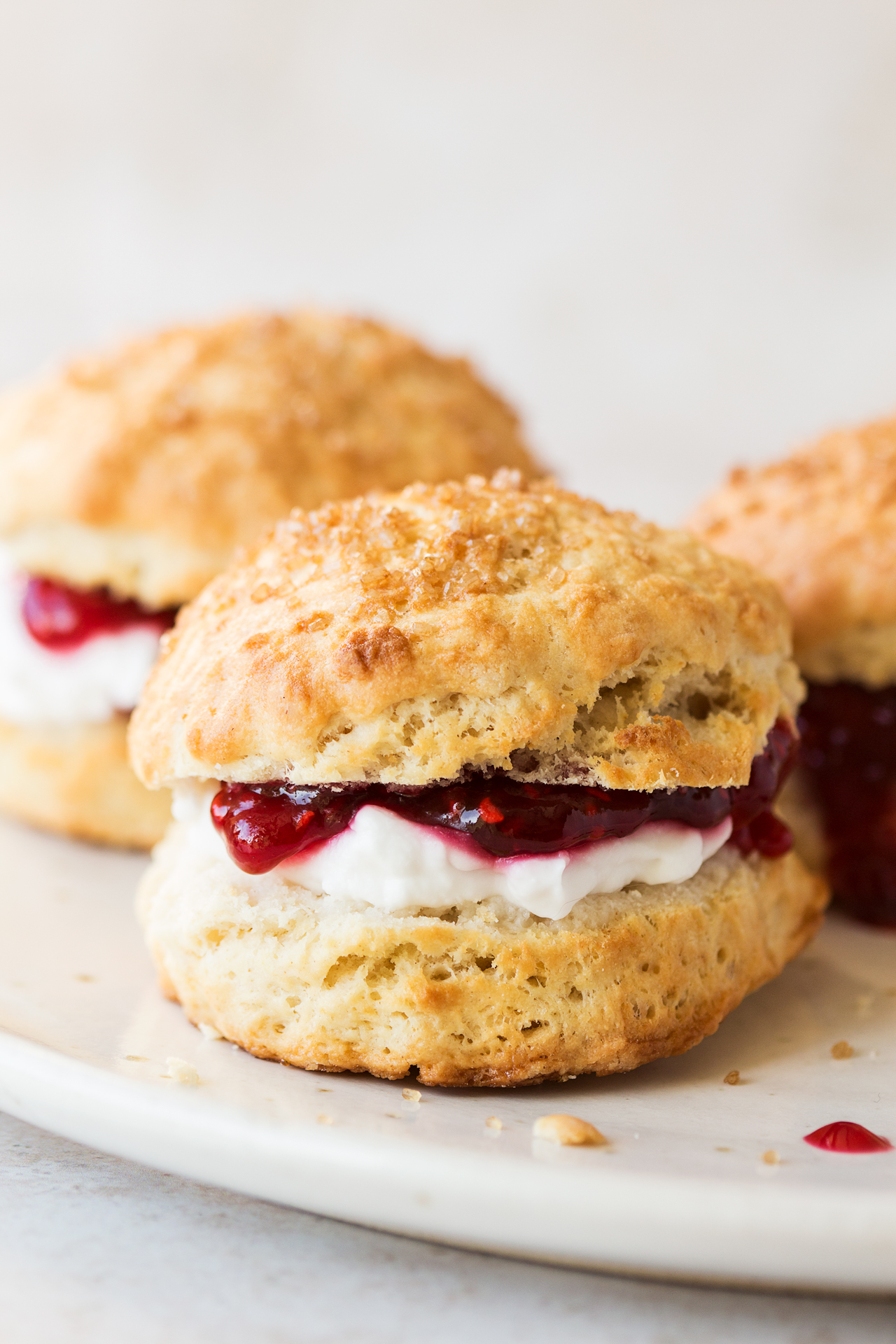 How to Make Scones - Dough Do's and Don'ts - FoodCrumbles