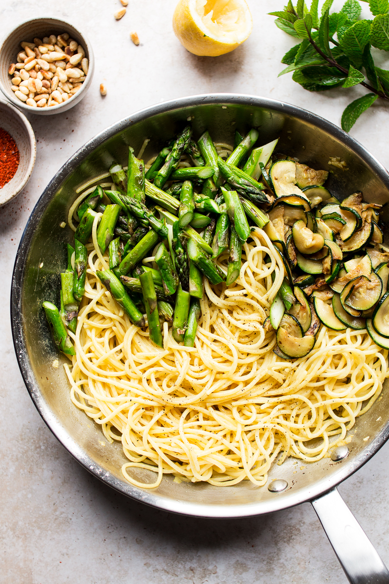 asparagus zucchini pasta pan