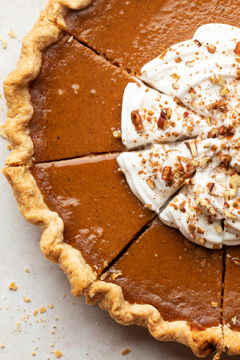 vegan pumpkin pie close