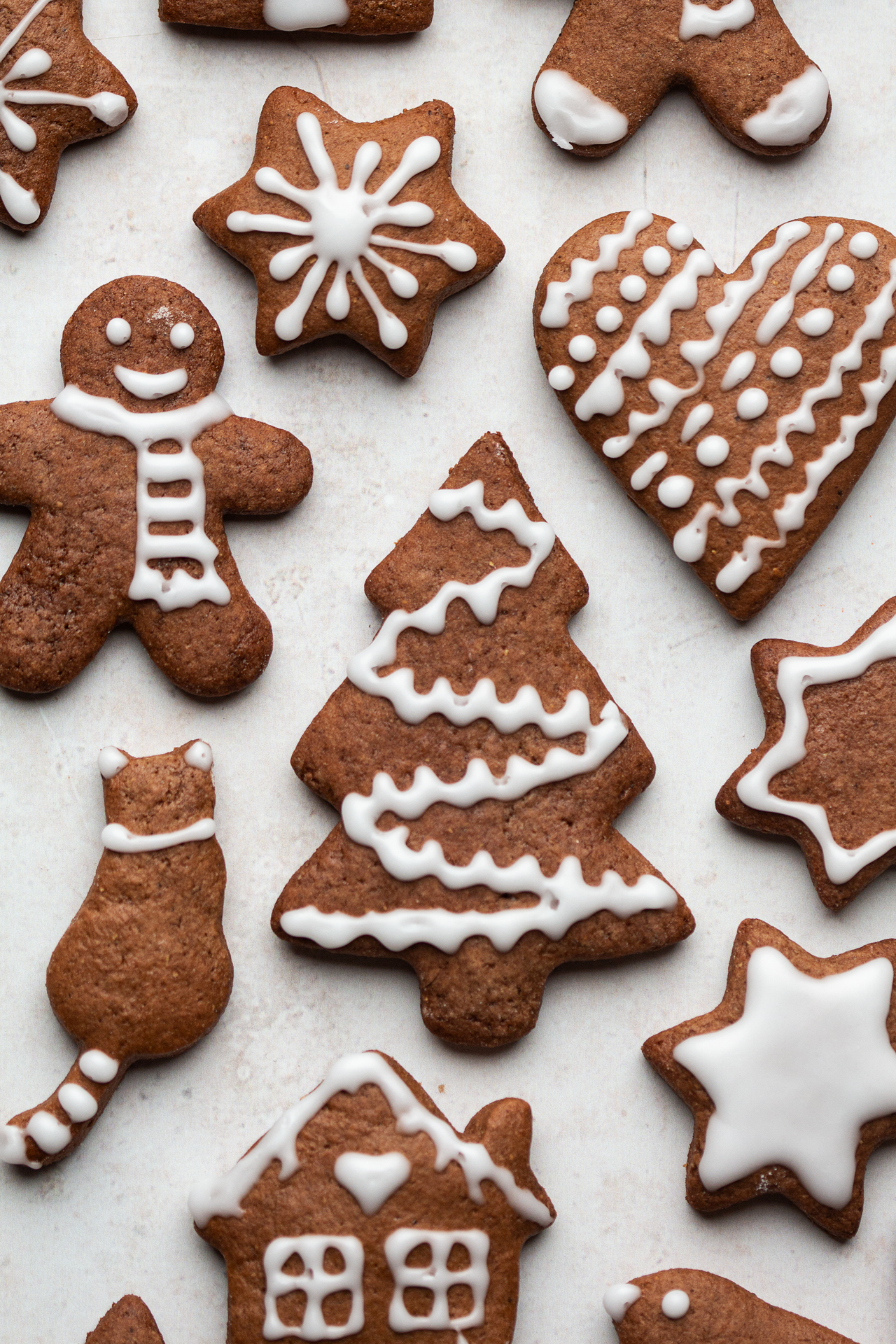 soft vegan gingerbread cookies macro