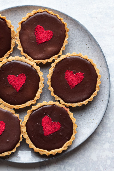 chocolate raspberry tarts plate