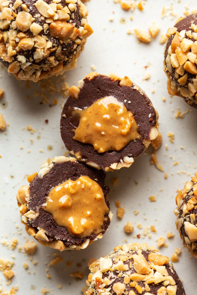 vegan peanut butter truffles cut