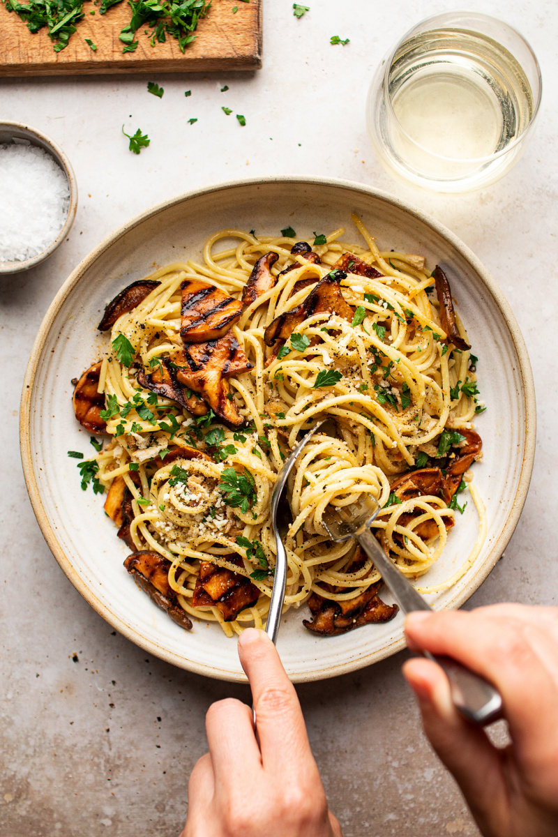 vegan carbonara dinner