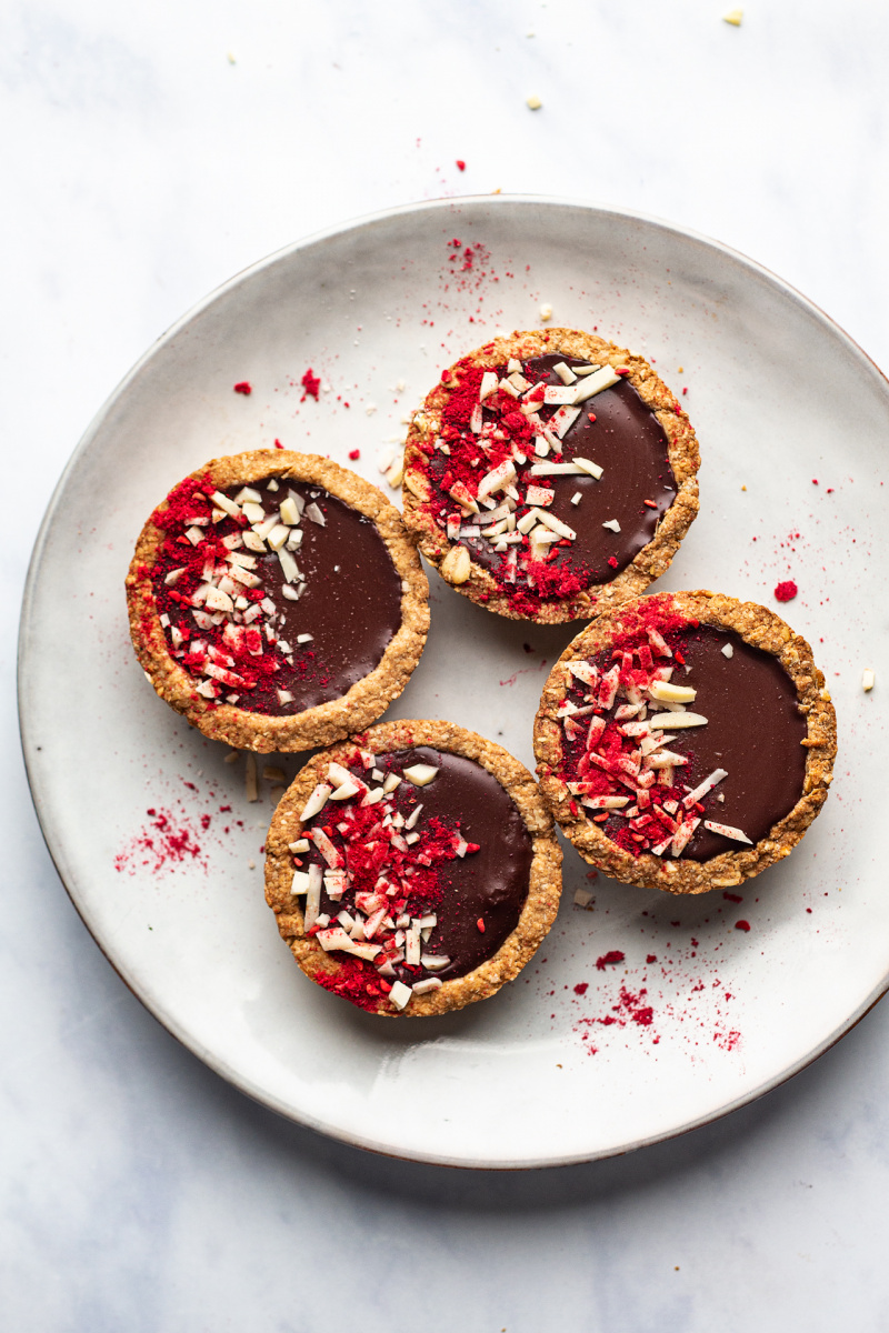 chocolate cookie cups amaretto four