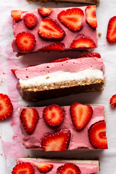vegan strawberry cheesecake slice cross section