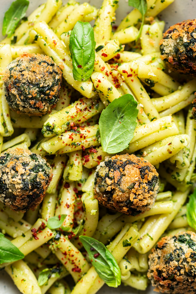 vegan spinach balls close up