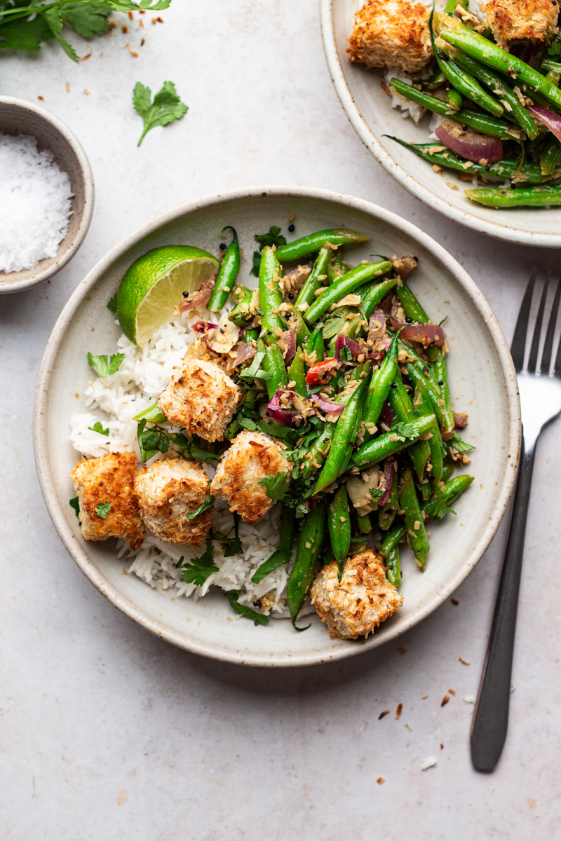 green bean dry curry plate