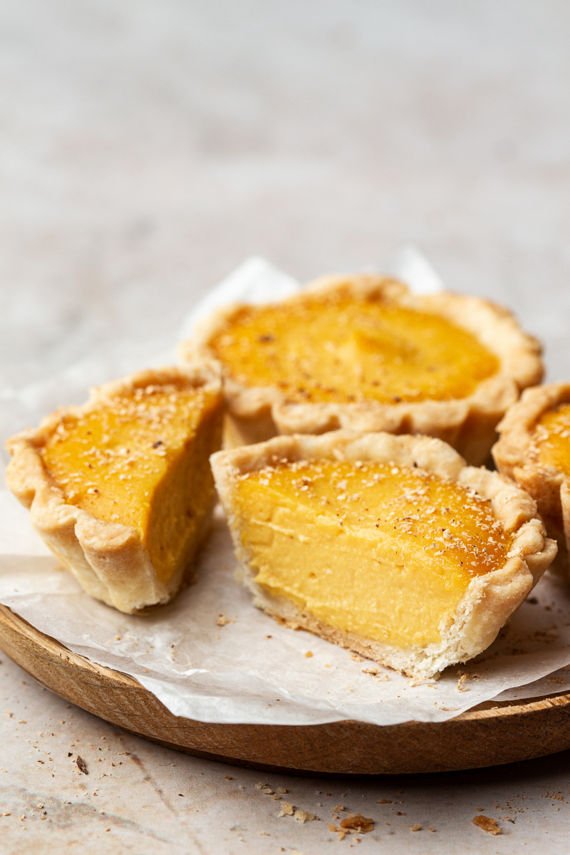 vegan custard tarts cut