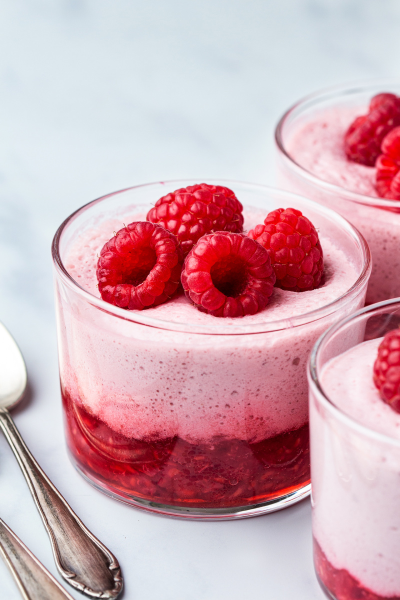 vegan raspberry mousse