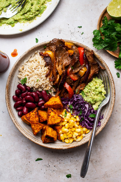 vegan fajita bowls