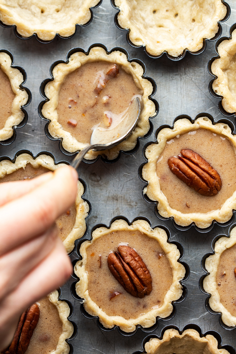 mini pecan pies filling pies