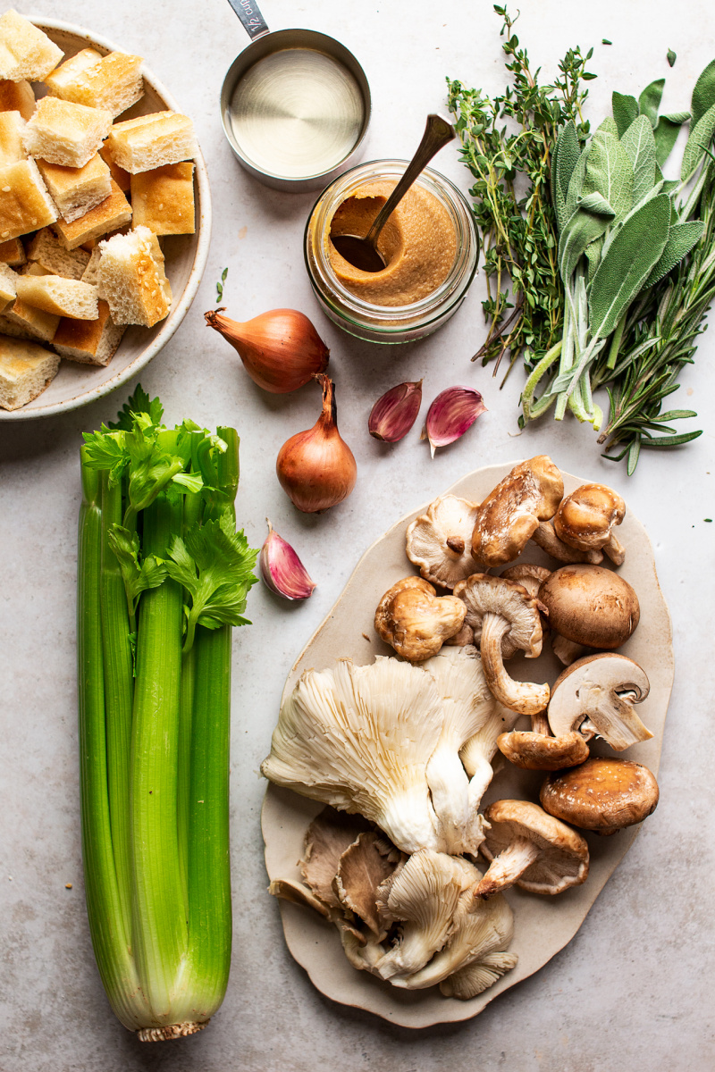 vegan mushroom stuffing ingredients