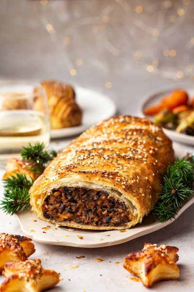 giant vegan sausage roll side