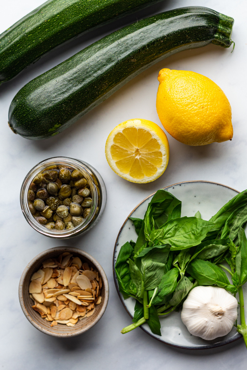 zucchini pasta sauce ingredients