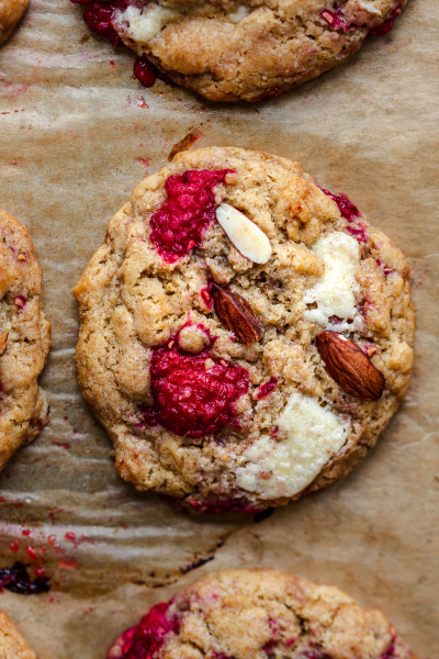 vegan raspberry white chocolate cookies