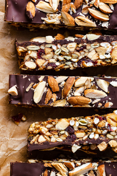 no bake granola bars close up