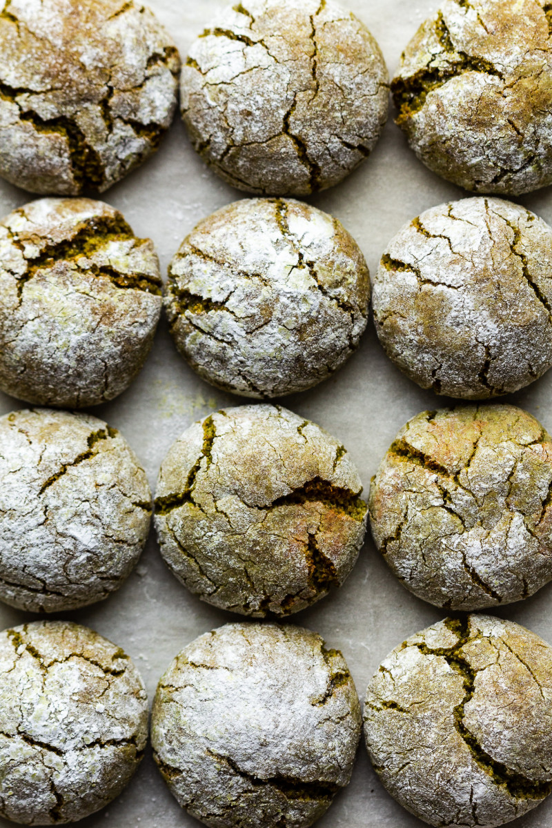 Vegan amaretti with pistachios - Lazy Cat Kitchen