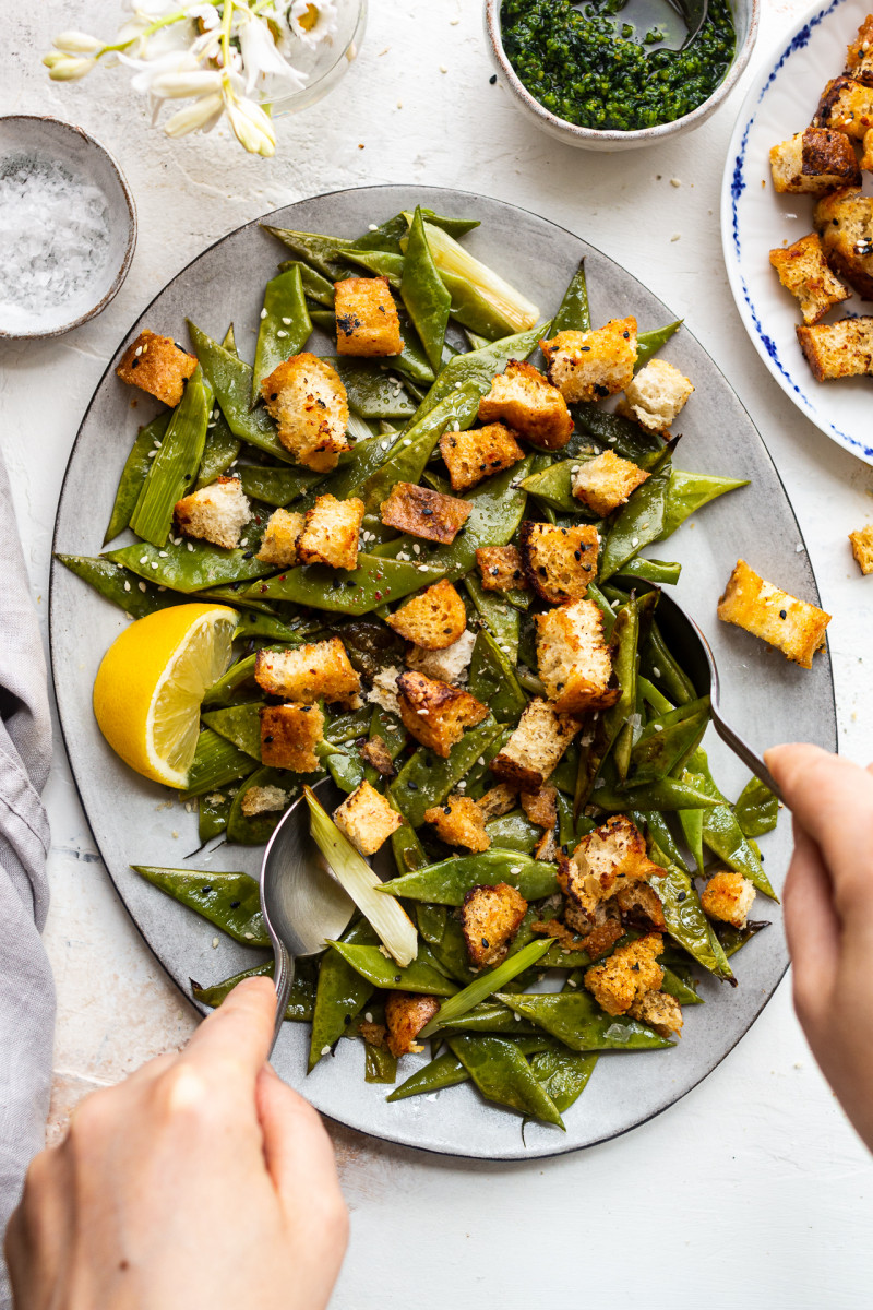 green beans miso croutons mixing