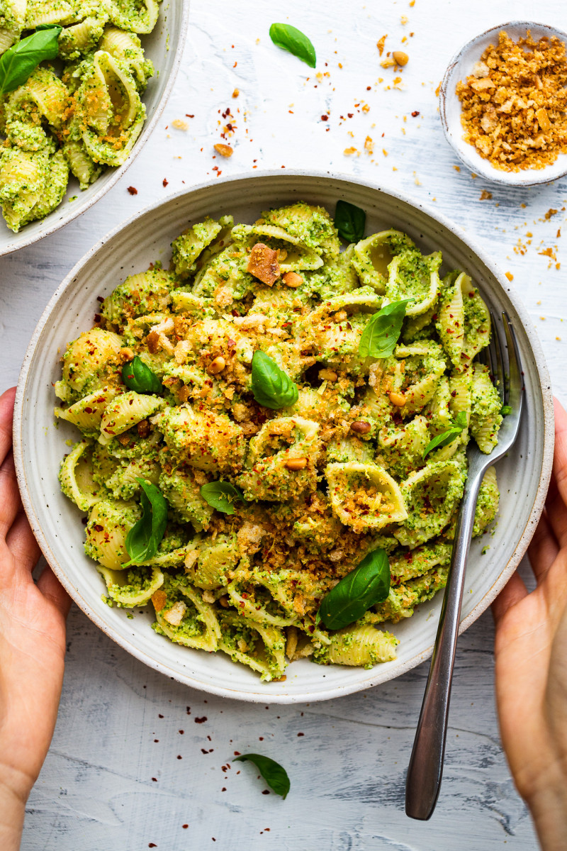 broccoli pesto pasta bowl