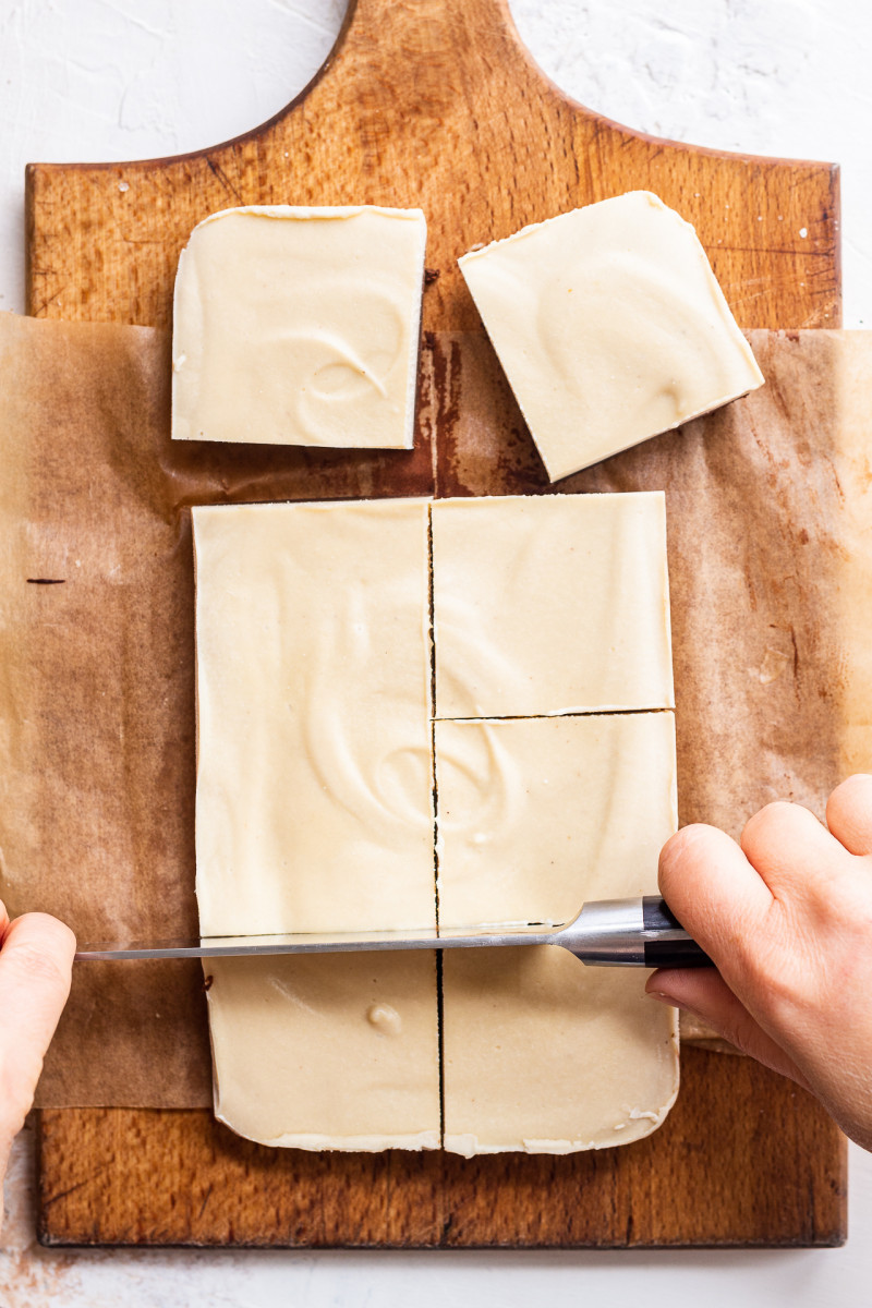 vegan fridge tiramisu slice cutting