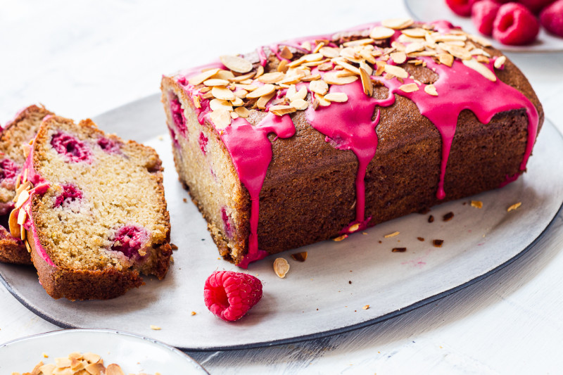 vegan raspberry cake side