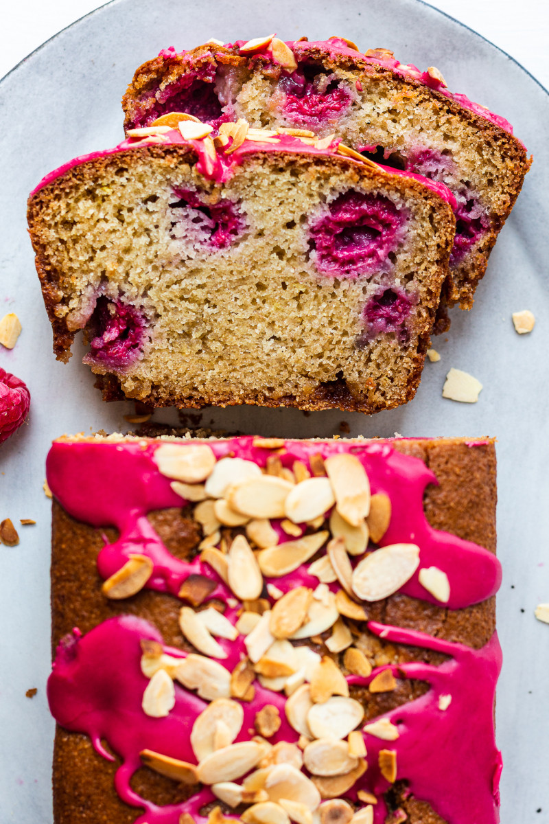 vegan raspberry cake top down