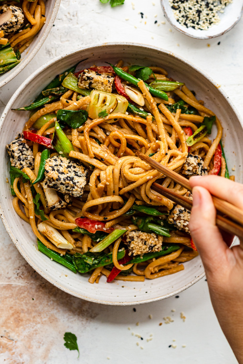 sesame noodles chopsticks