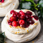 Vegan pavlovas with cranberries-image