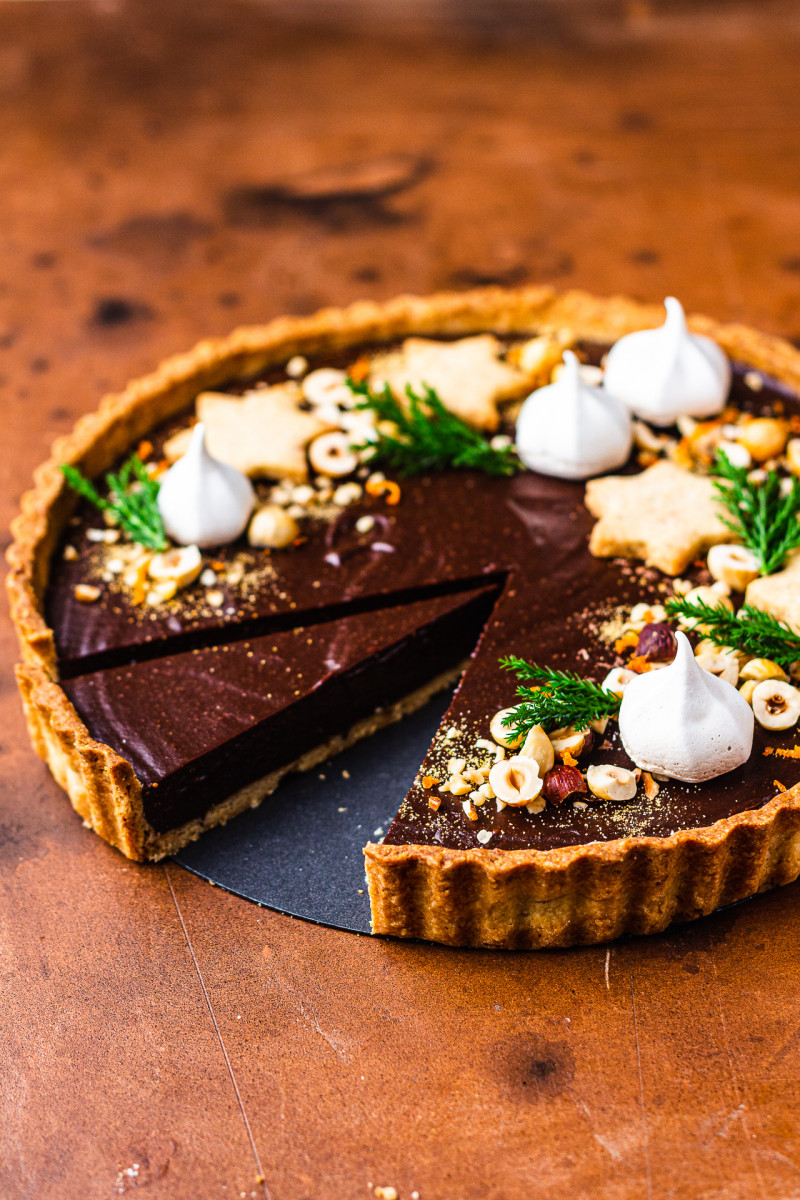 vegan chocolate hazelnut tart sideview