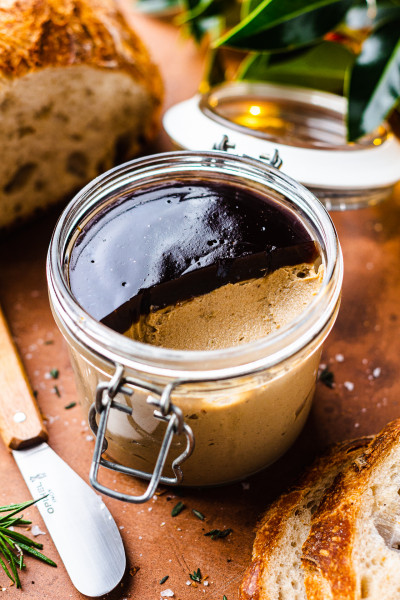 vegan pate balsamic jelly