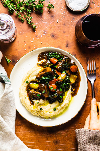 vegan bourguignon celeriac mash plate