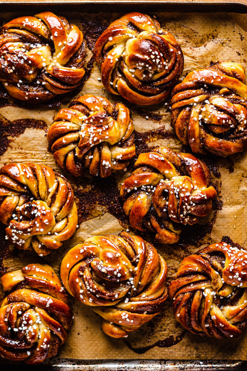 vegan kanelbullar baked