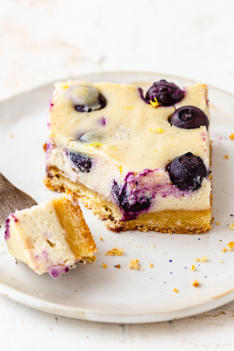 vegan cheesecake bars blueberries slice cut