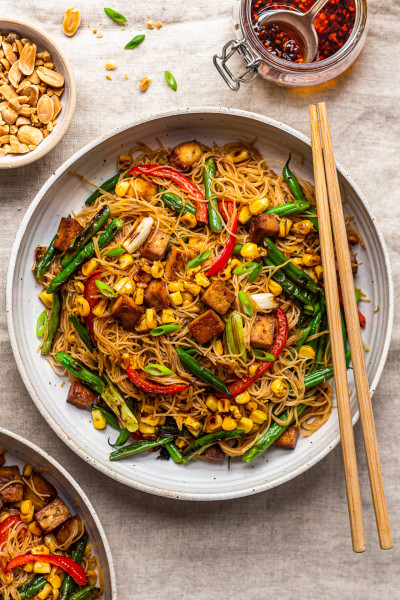 vegan instant noodles bowl