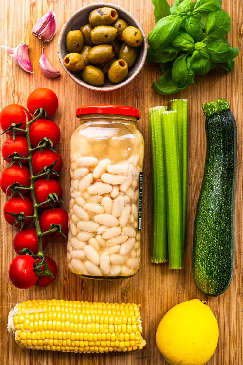 white bean salad ingredients