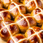 Sugar-free hot cross buns-image
