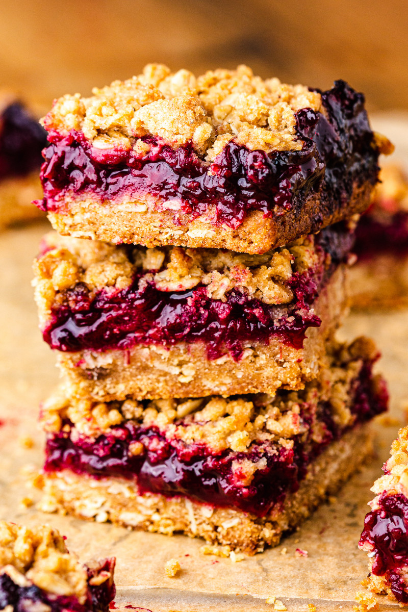 blackberry crumble bars stack