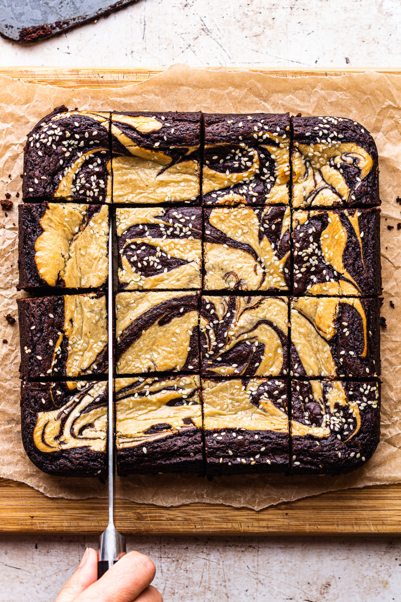 vegan tahini brownies cutting