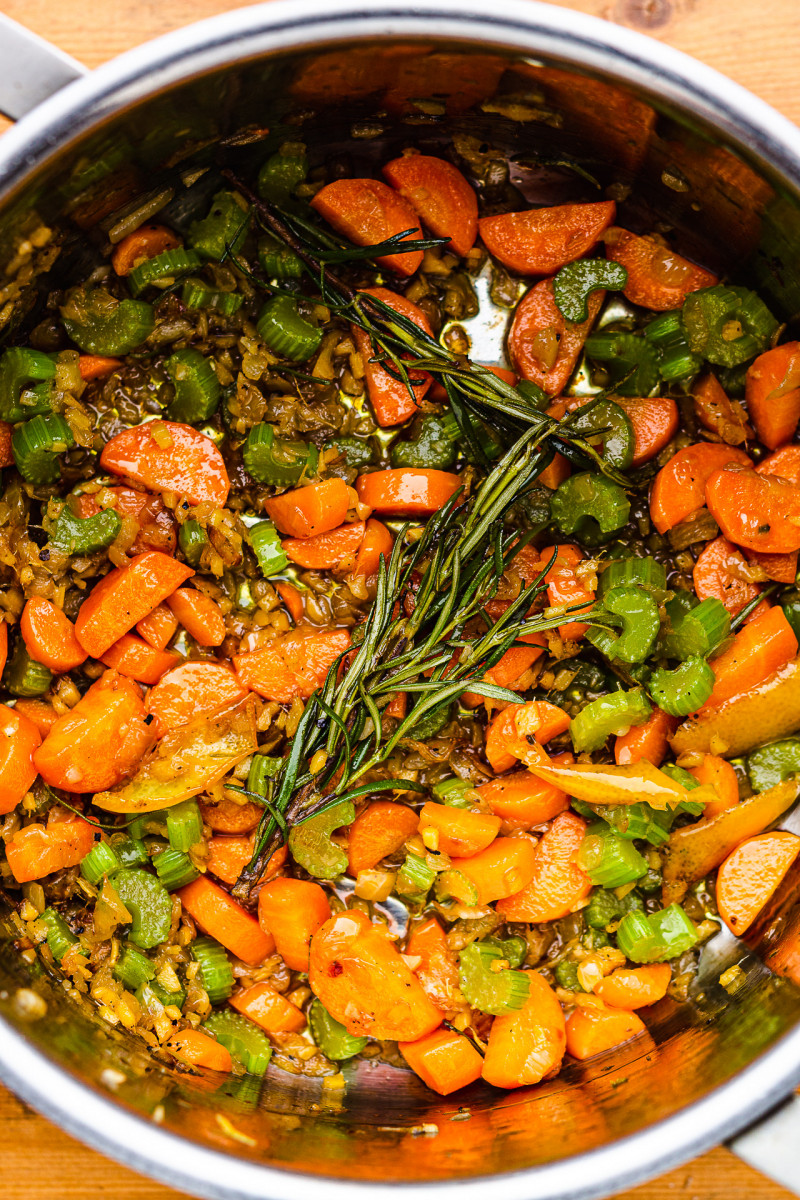 vegan chicken soup veggies