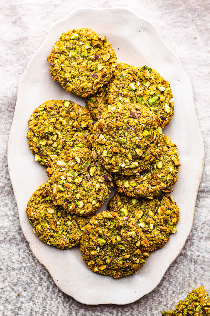 pistachio cookies platter