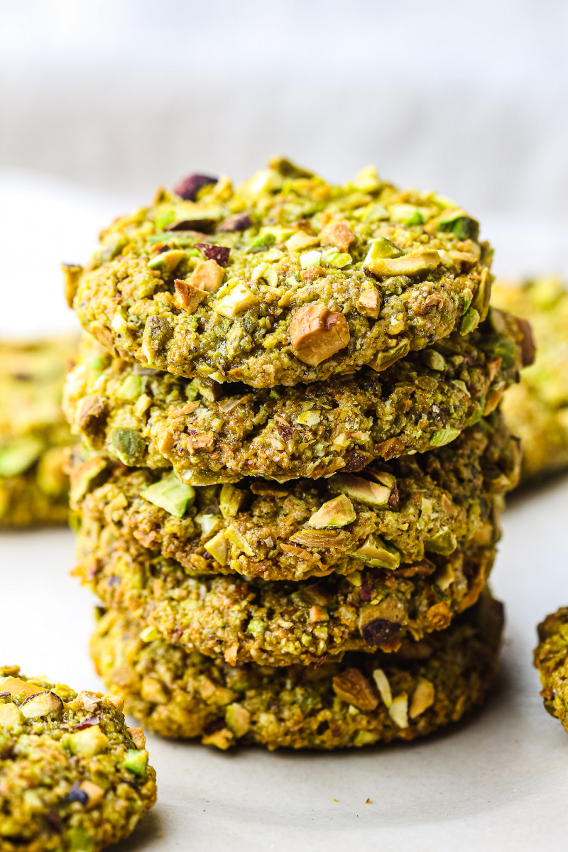 pistachio cookies stack